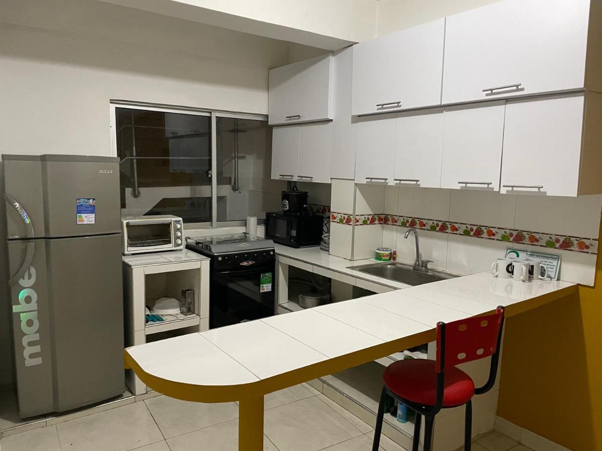 Apartamento Cerca A La Candelaria Y Hospitales Principales De Bogotá Esterno foto